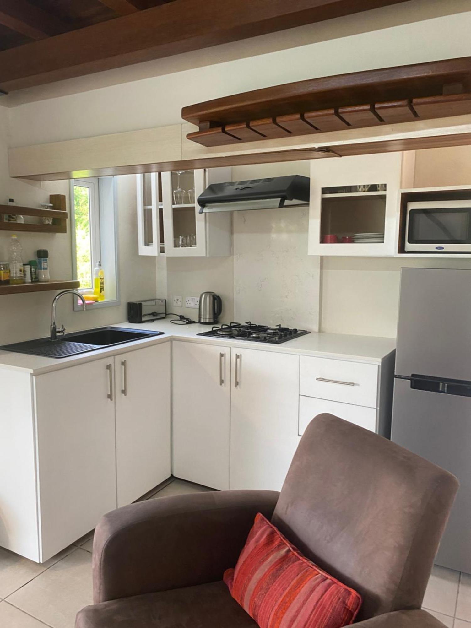 Le Colonial Cocoon Apartement 2 La Gaulette Bagian luar foto